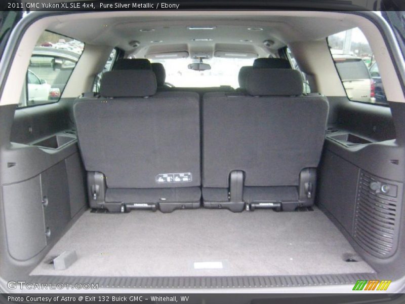  2011 Yukon XL SLE 4x4 Trunk
