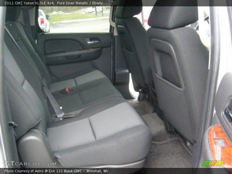  2011 Yukon XL SLE 4x4 Ebony Interior