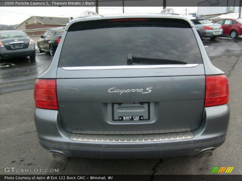 Titanium Metallic / Black 2005 Porsche Cayenne S