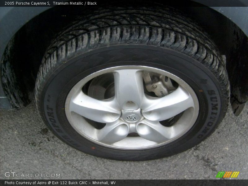Titanium Metallic / Black 2005 Porsche Cayenne S