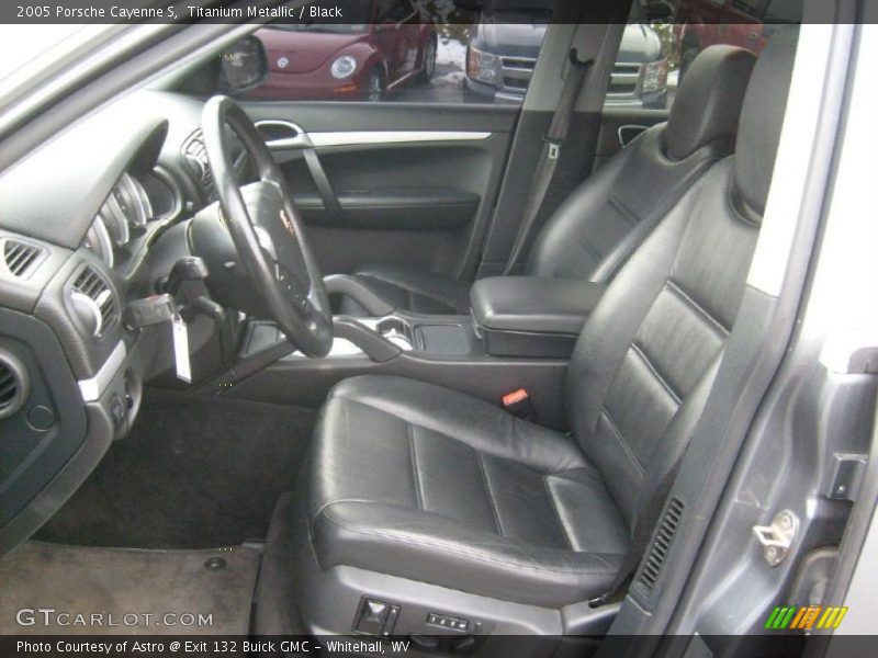 Titanium Metallic / Black 2005 Porsche Cayenne S