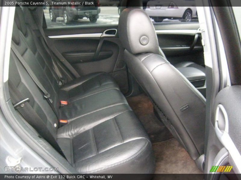 Titanium Metallic / Black 2005 Porsche Cayenne S
