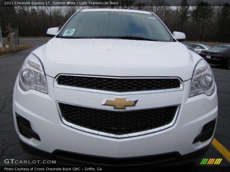 Summit White / Light Titanium/Jet Black 2011 Chevrolet Equinox LT