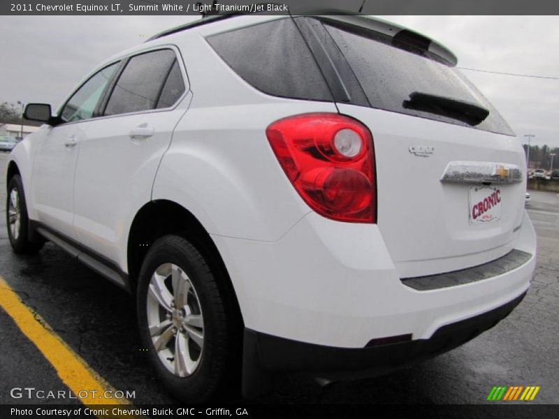 Summit White / Light Titanium/Jet Black 2011 Chevrolet Equinox LT