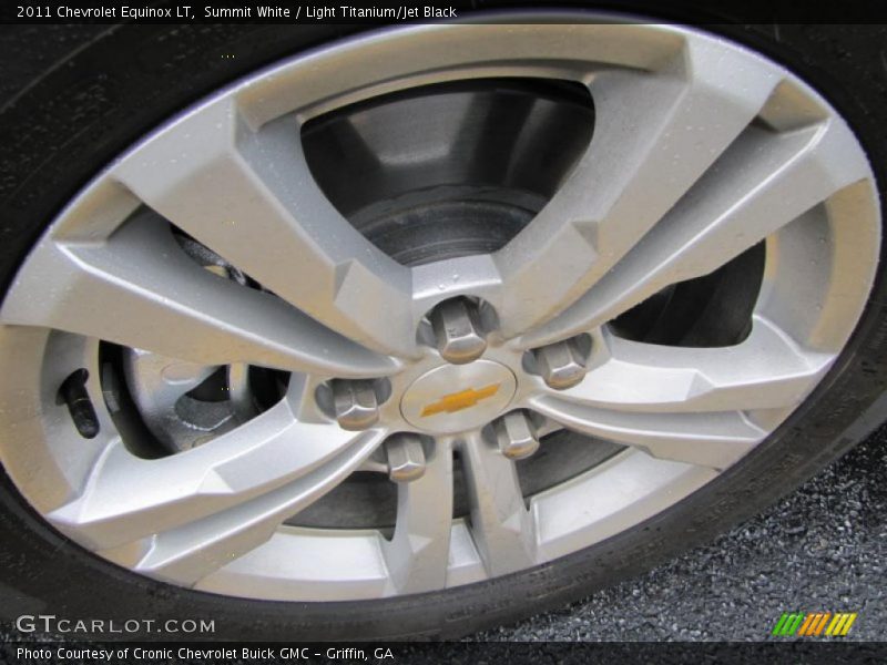 Summit White / Light Titanium/Jet Black 2011 Chevrolet Equinox LT