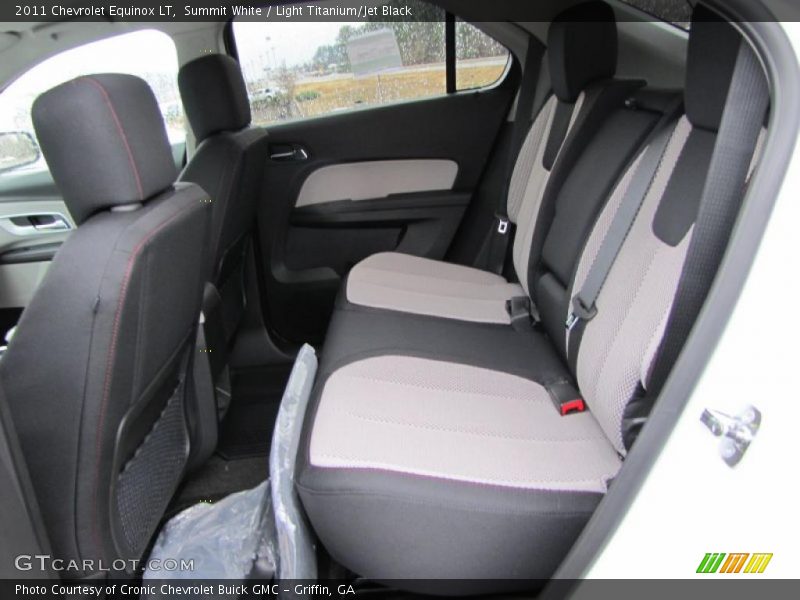 Summit White / Light Titanium/Jet Black 2011 Chevrolet Equinox LT