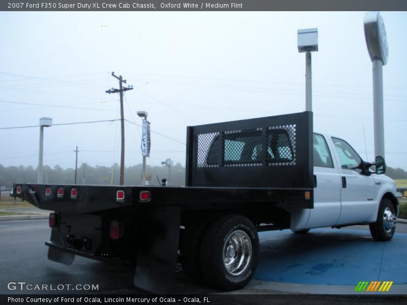 Oxford White / Medium Flint 2007 Ford F350 Super Duty XL Crew Cab Chassis