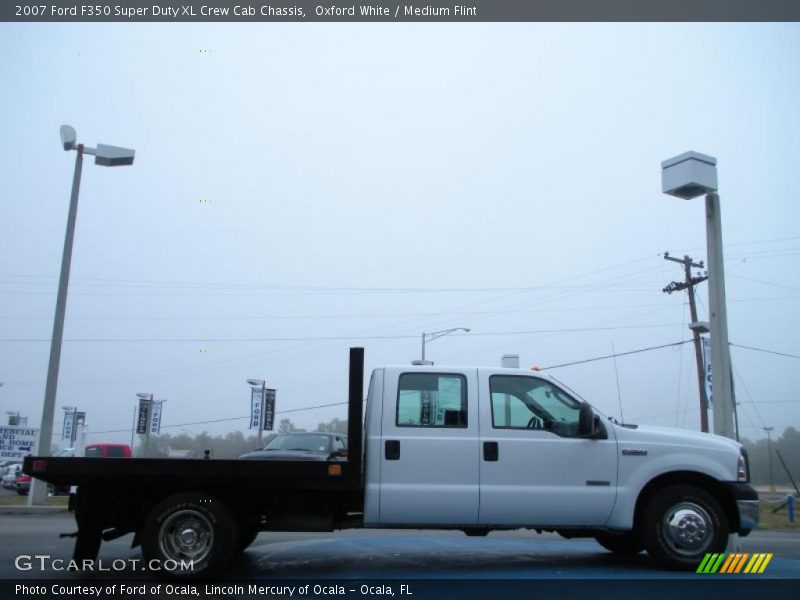 Oxford White / Medium Flint 2007 Ford F350 Super Duty XL Crew Cab Chassis
