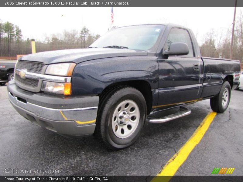 Black / Dark Charcoal 2005 Chevrolet Silverado 1500 LS Regular Cab