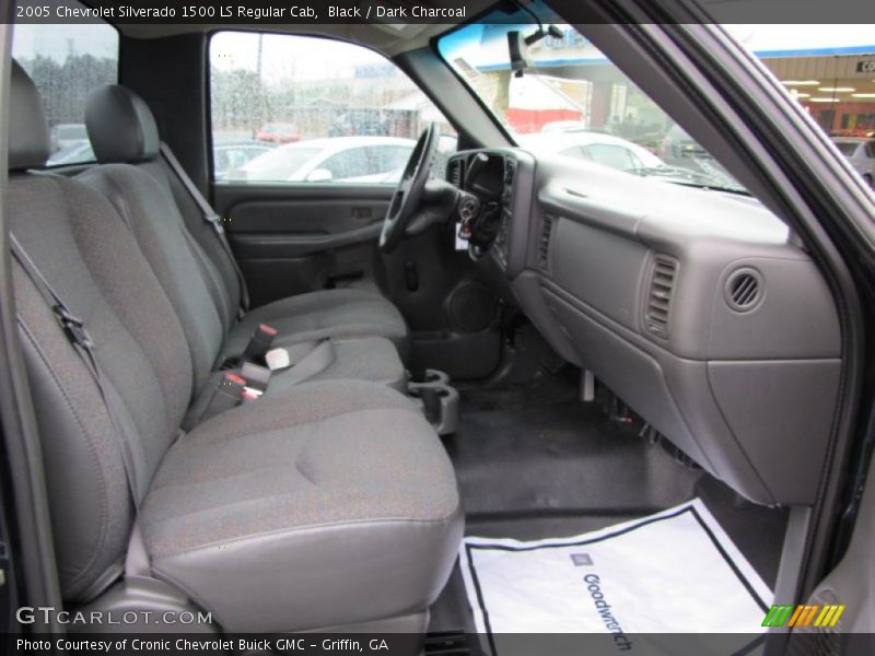 Black / Dark Charcoal 2005 Chevrolet Silverado 1500 LS Regular Cab