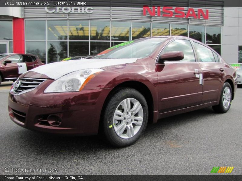 Tuscan Sun / Blond 2011 Nissan Altima 2.5 S