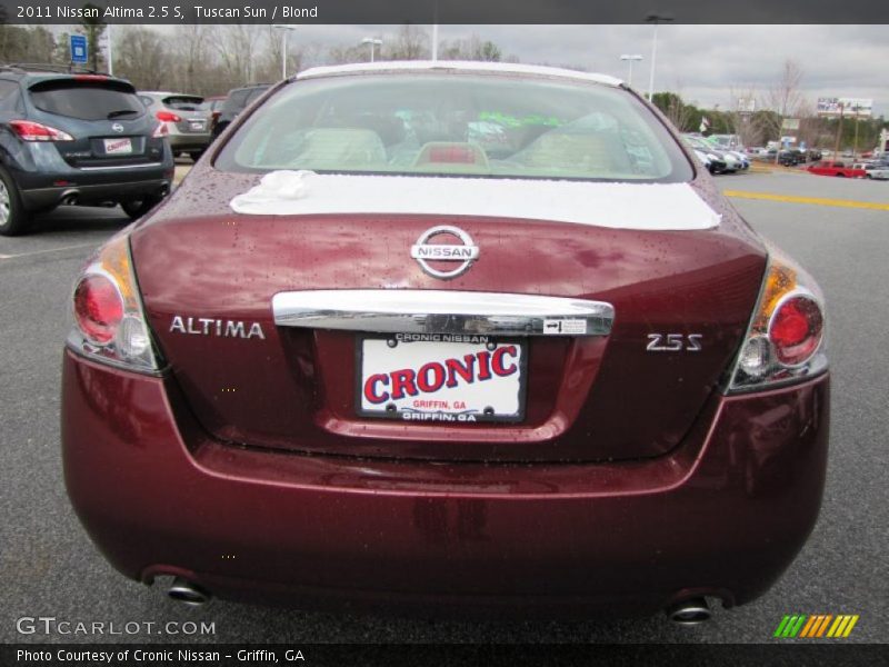 Tuscan Sun / Blond 2011 Nissan Altima 2.5 S