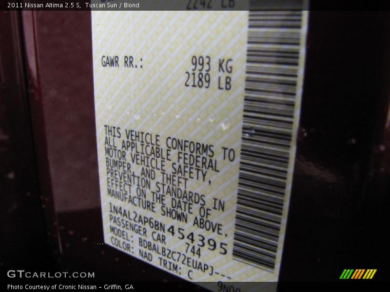 Tuscan Sun / Blond 2011 Nissan Altima 2.5 S