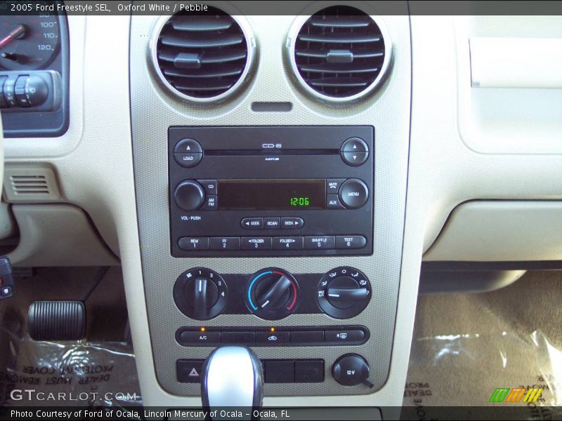 Oxford White / Pebble 2005 Ford Freestyle SEL