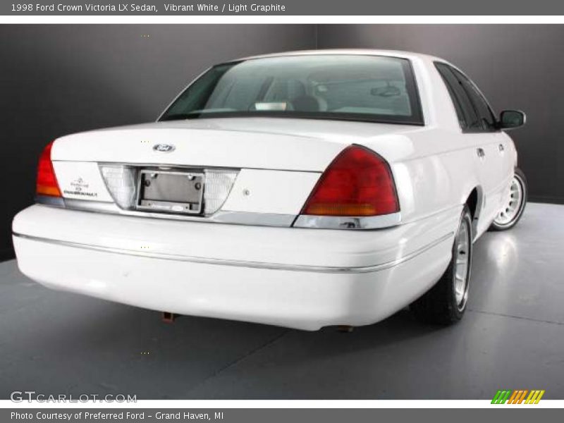 Vibrant White / Light Graphite 1998 Ford Crown Victoria LX Sedan