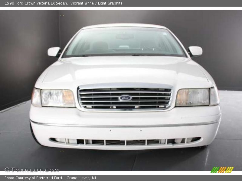Vibrant White / Light Graphite 1998 Ford Crown Victoria LX Sedan