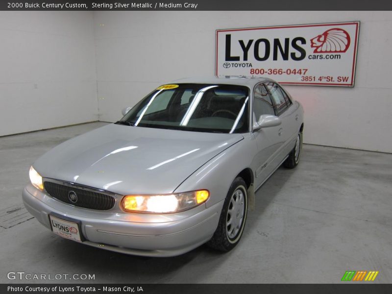 Sterling Silver Metallic / Medium Gray 2000 Buick Century Custom