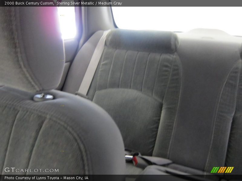 Sterling Silver Metallic / Medium Gray 2000 Buick Century Custom
