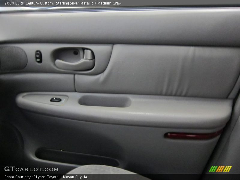 Sterling Silver Metallic / Medium Gray 2000 Buick Century Custom