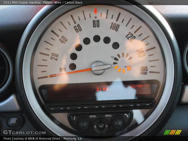 Pepper White / Carbon Black 2011 Mini Cooper Hardtop