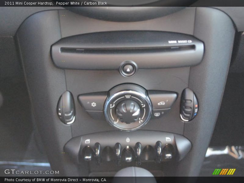 Pepper White / Carbon Black 2011 Mini Cooper Hardtop