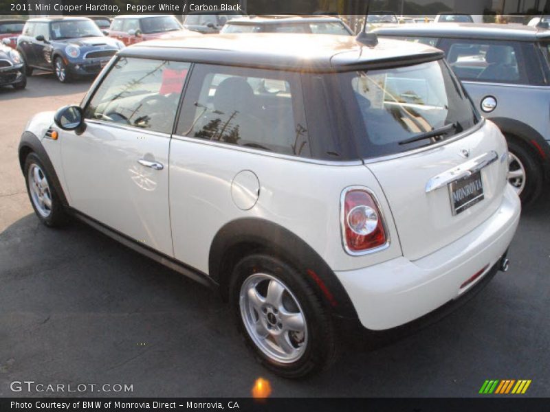 Pepper White / Carbon Black 2011 Mini Cooper Hardtop