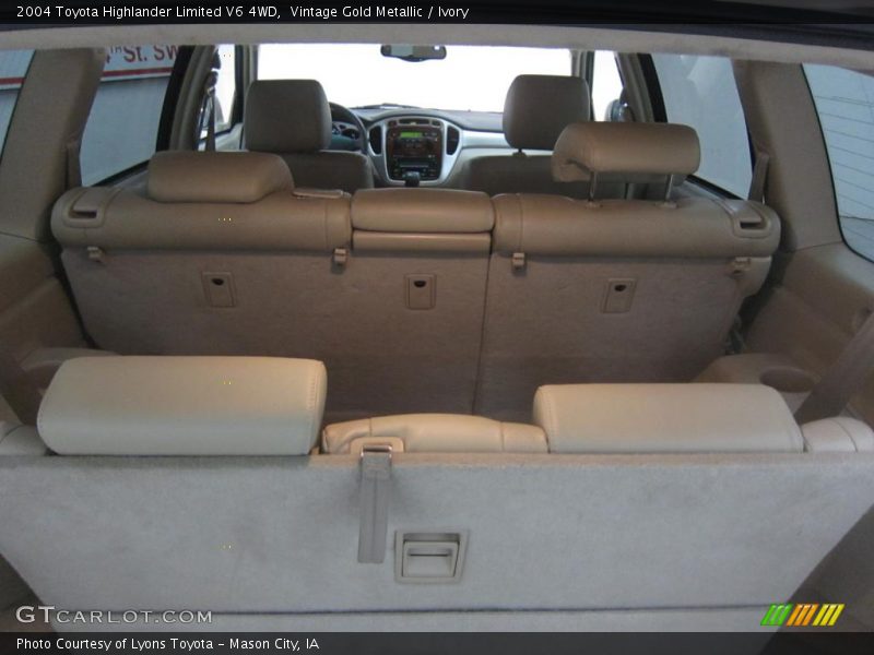 Vintage Gold Metallic / Ivory 2004 Toyota Highlander Limited V6 4WD