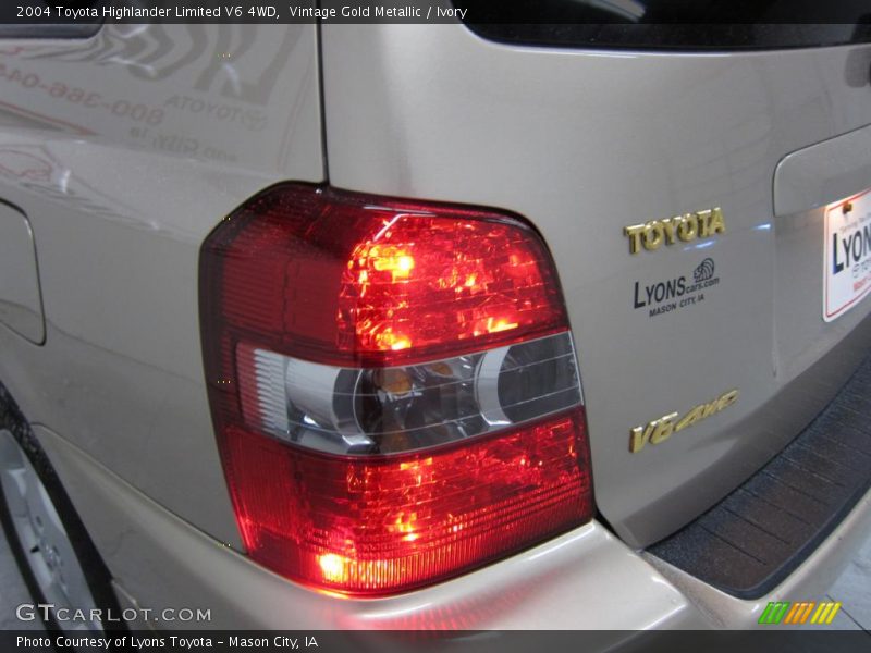 Vintage Gold Metallic / Ivory 2004 Toyota Highlander Limited V6 4WD