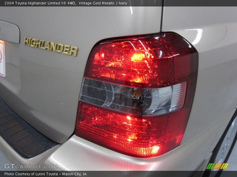 Vintage Gold Metallic / Ivory 2004 Toyota Highlander Limited V6 4WD