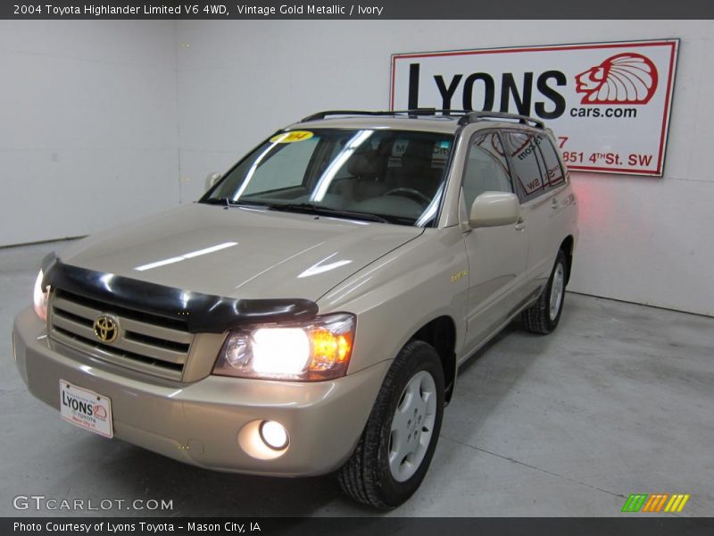 Vintage Gold Metallic / Ivory 2004 Toyota Highlander Limited V6 4WD