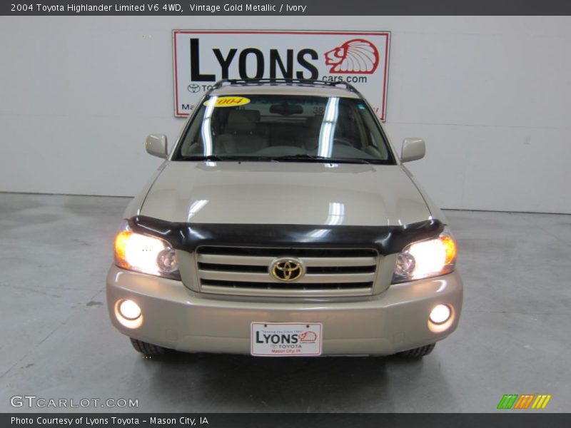 Vintage Gold Metallic / Ivory 2004 Toyota Highlander Limited V6 4WD
