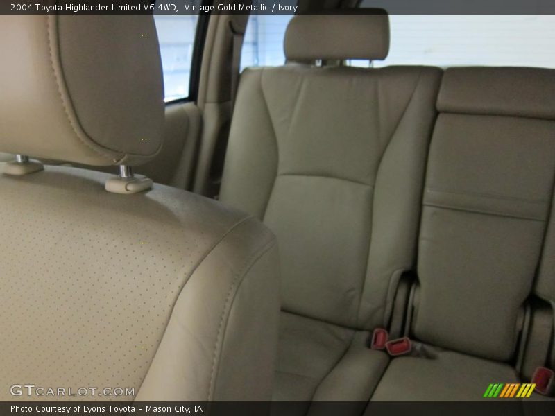 Vintage Gold Metallic / Ivory 2004 Toyota Highlander Limited V6 4WD