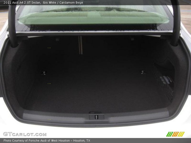 2011 A4 2.0T Sedan Trunk