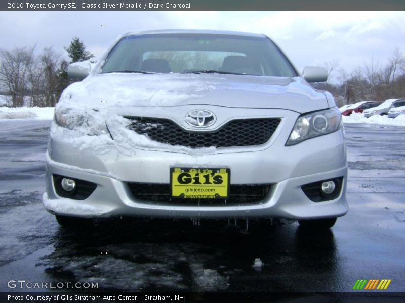 Classic Silver Metallic / Dark Charcoal 2010 Toyota Camry SE