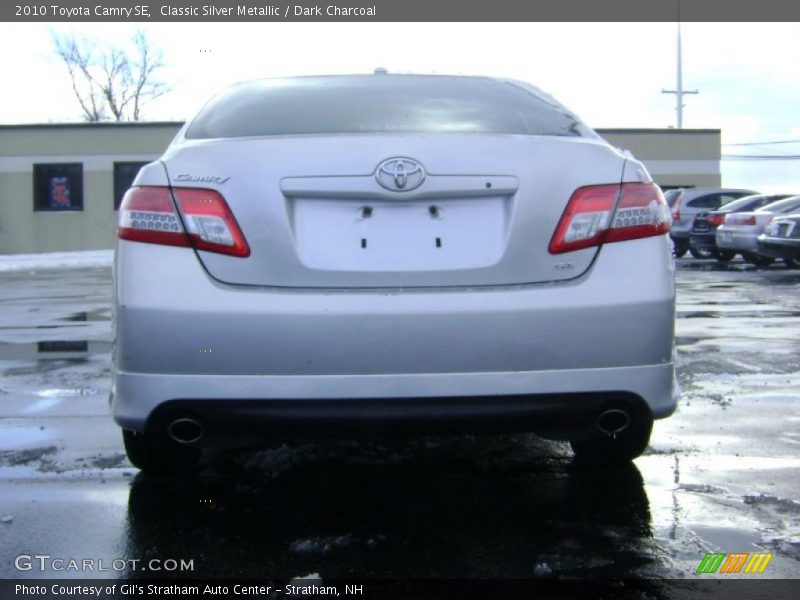 Classic Silver Metallic / Dark Charcoal 2010 Toyota Camry SE