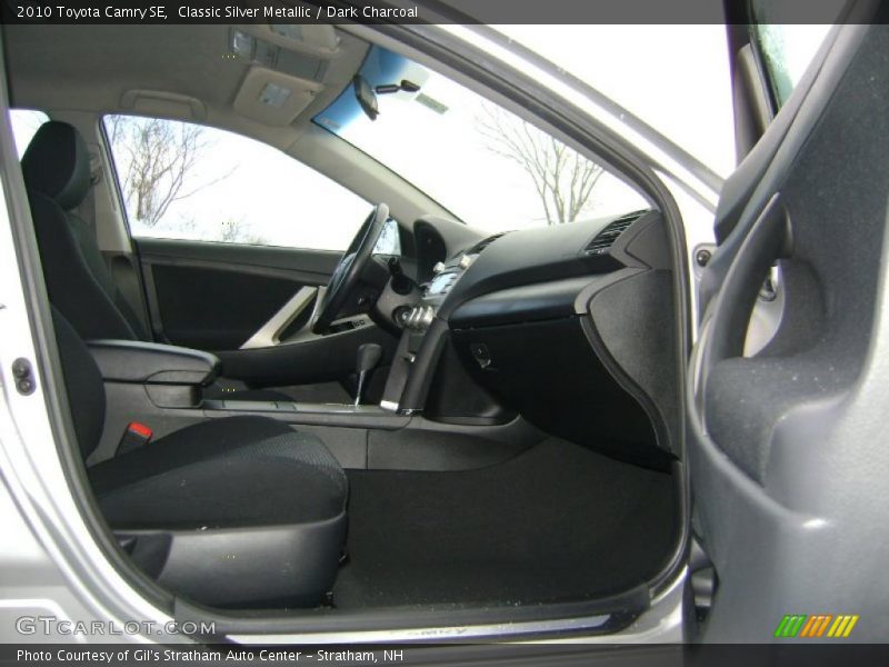 Classic Silver Metallic / Dark Charcoal 2010 Toyota Camry SE
