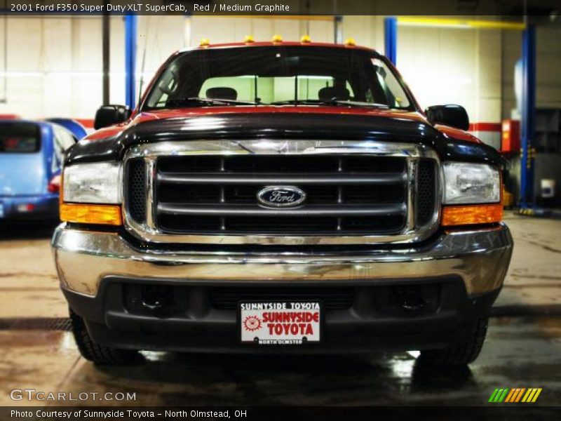 Red / Medium Graphite 2001 Ford F350 Super Duty XLT SuperCab