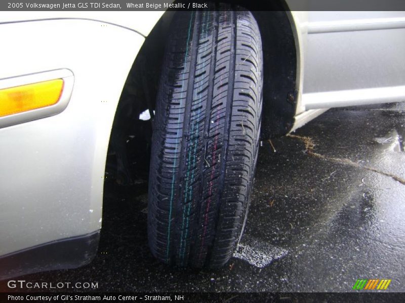 Wheat Beige Metallic / Black 2005 Volkswagen Jetta GLS TDI Sedan