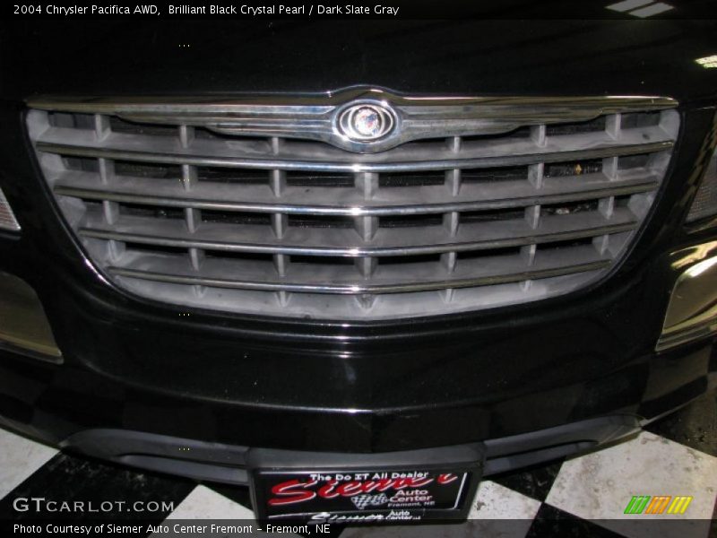 Brilliant Black Crystal Pearl / Dark Slate Gray 2004 Chrysler Pacifica AWD