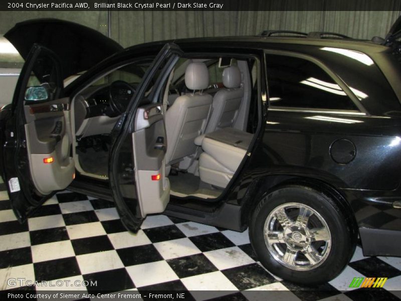 Brilliant Black Crystal Pearl / Dark Slate Gray 2004 Chrysler Pacifica AWD