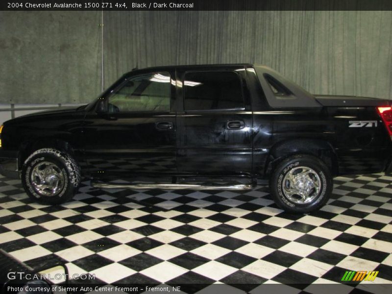 Black / Dark Charcoal 2004 Chevrolet Avalanche 1500 Z71 4x4