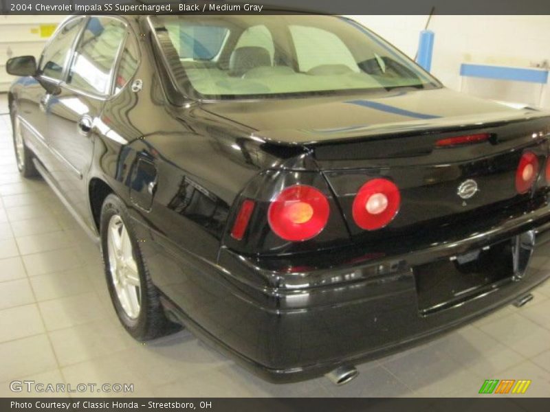 Black / Medium Gray 2004 Chevrolet Impala SS Supercharged