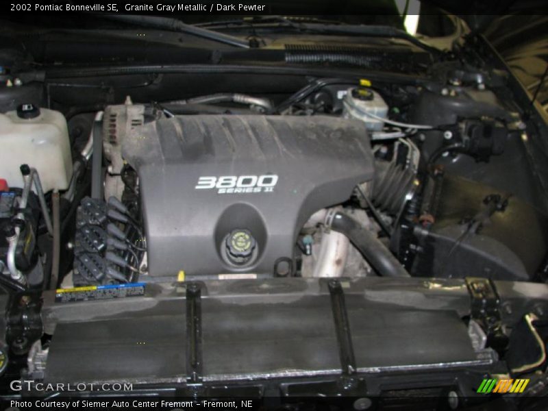 Granite Gray Metallic / Dark Pewter 2002 Pontiac Bonneville SE