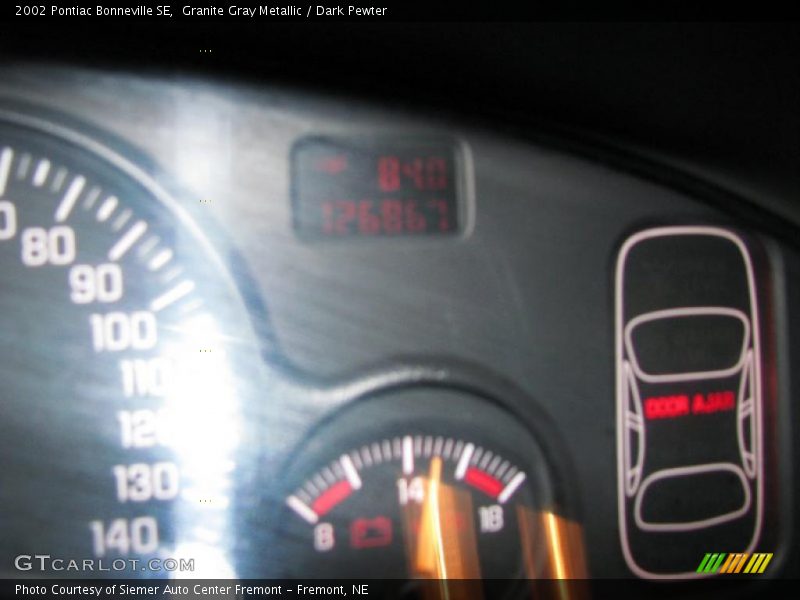 Granite Gray Metallic / Dark Pewter 2002 Pontiac Bonneville SE