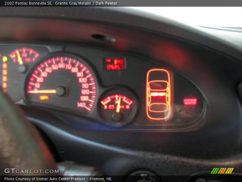 Granite Gray Metallic / Dark Pewter 2002 Pontiac Bonneville SE