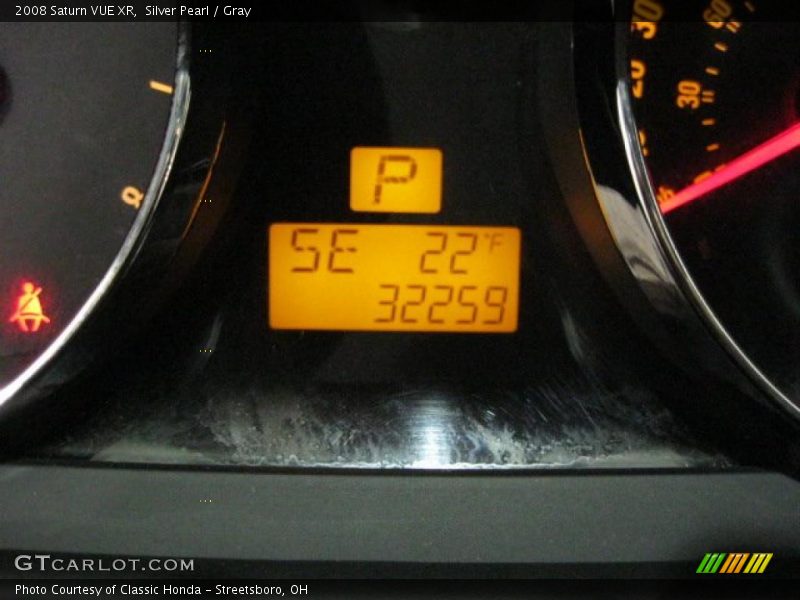 Silver Pearl / Gray 2008 Saturn VUE XR