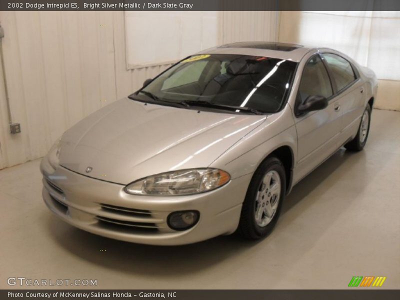 Bright Silver Metallic / Dark Slate Gray 2002 Dodge Intrepid ES