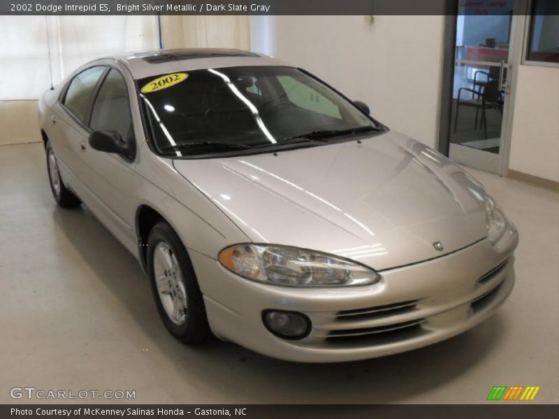 Bright Silver Metallic / Dark Slate Gray 2002 Dodge Intrepid ES