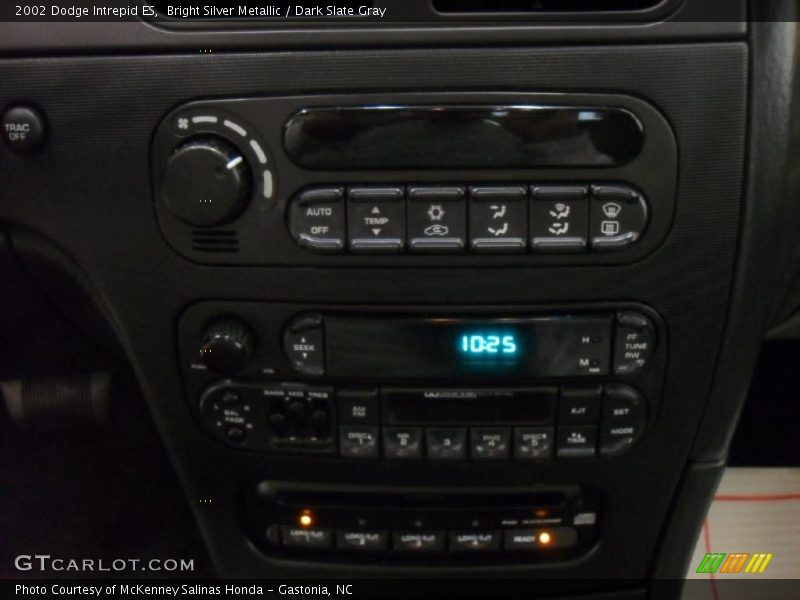 Bright Silver Metallic / Dark Slate Gray 2002 Dodge Intrepid ES