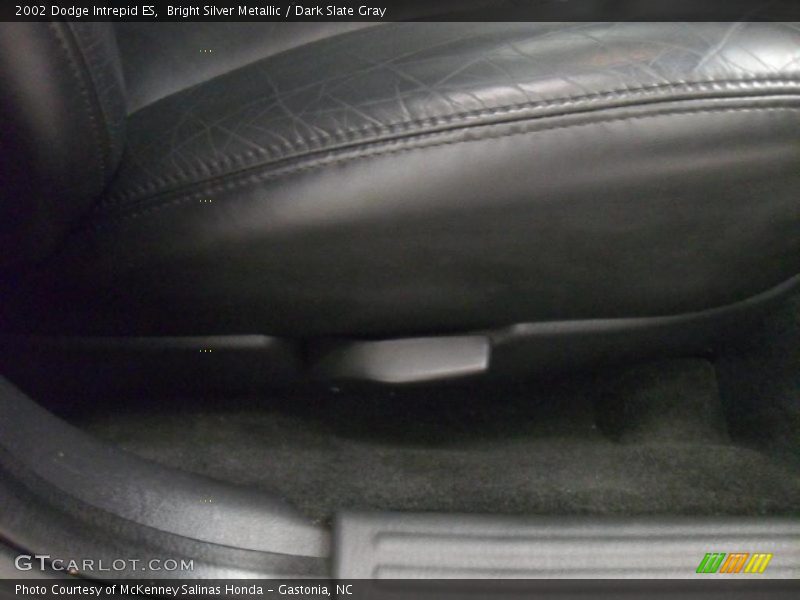 Bright Silver Metallic / Dark Slate Gray 2002 Dodge Intrepid ES
